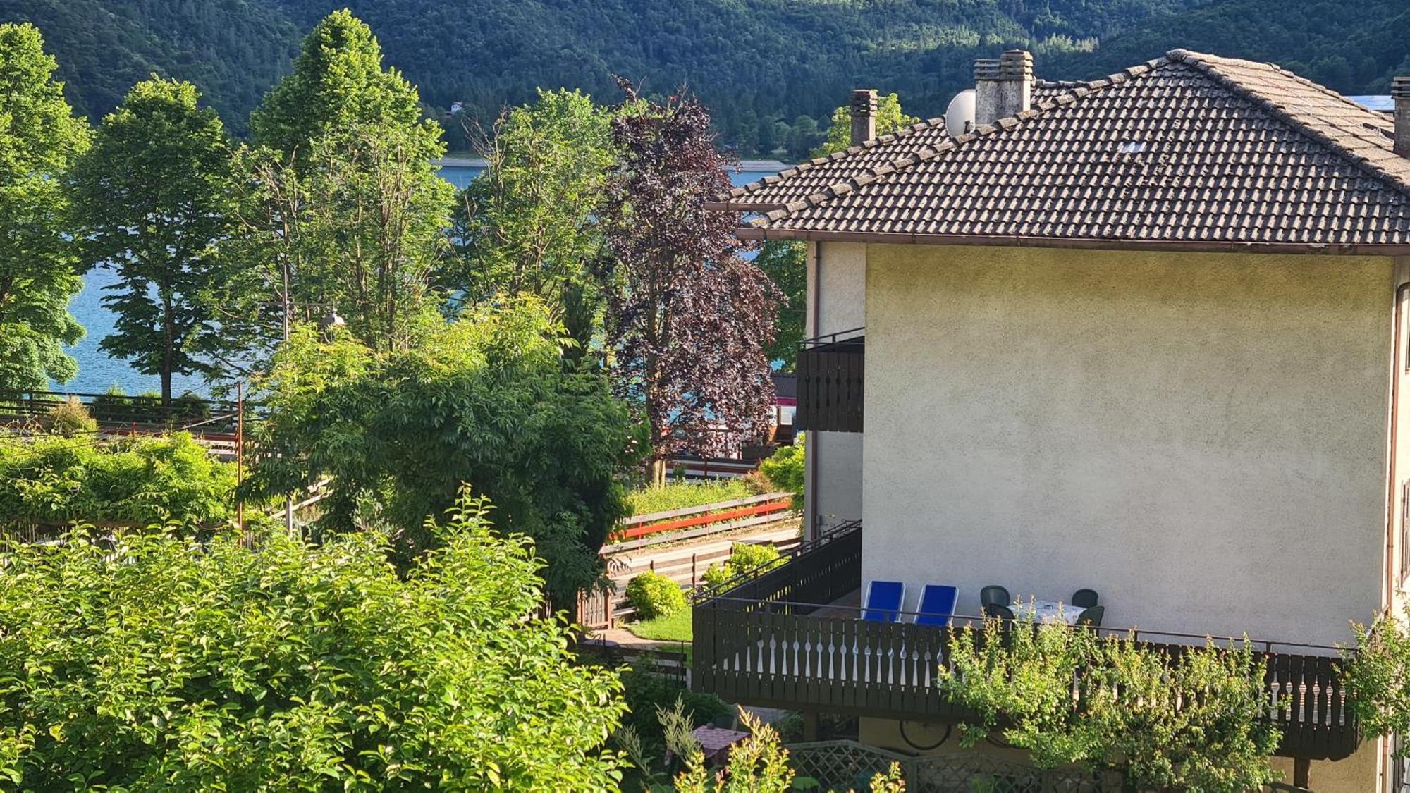 Apartmán Bioledro Casa Lena Mezzolago Exteriér fotografie